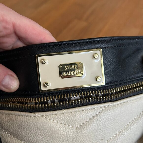 Steve Madden Black White Textured Quilted Shoulder Bag Purse - Picture 7 of 7